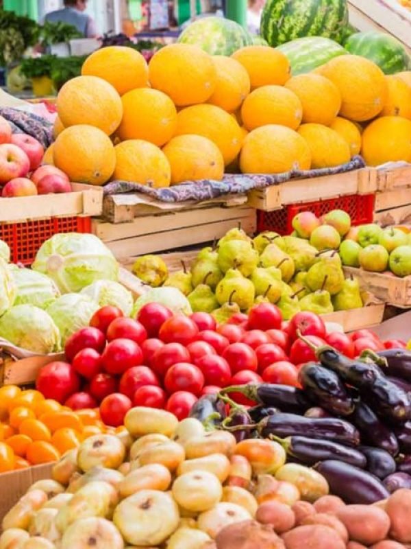 Produce-stalls-in-a-market-1024x640